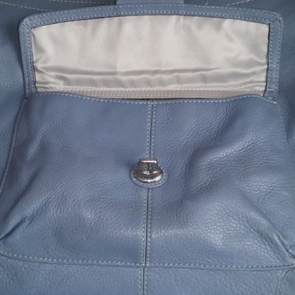 Coach Penelope Pebbled Leather Shoulder Bag - Picture 3 of 5